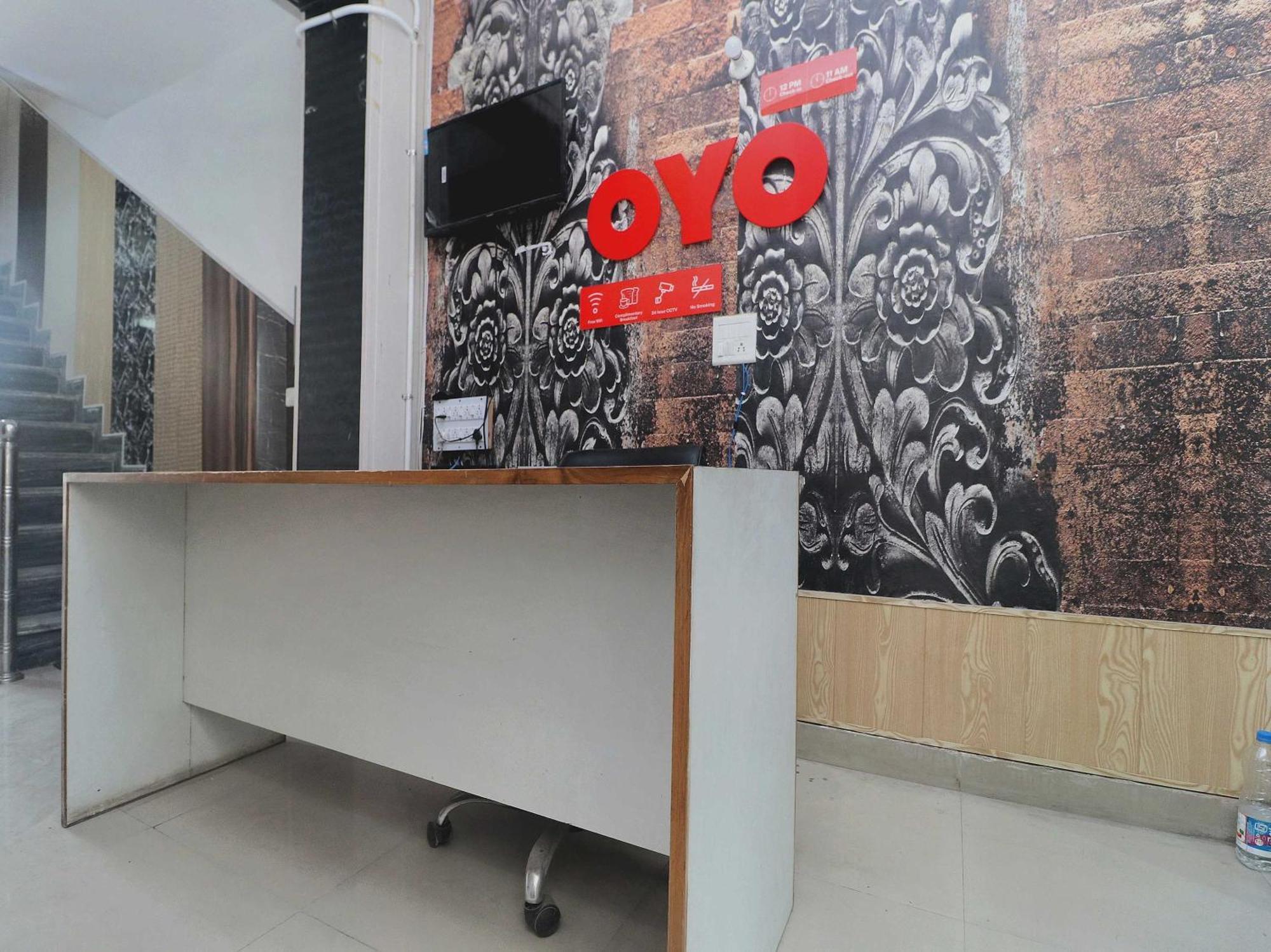 Oyo Hotel Aryan Plaza Чандигарх Экстерьер фото