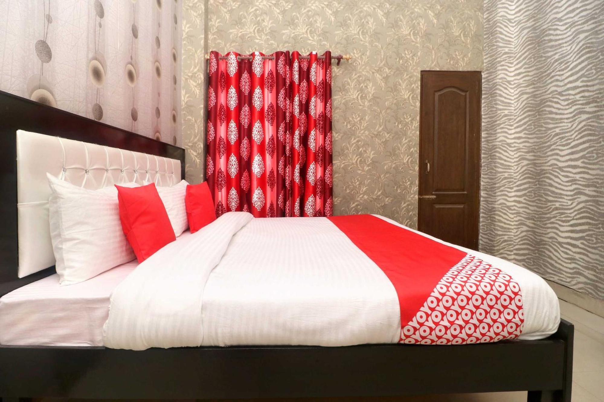 Oyo Hotel Aryan Plaza Чандигарх Экстерьер фото