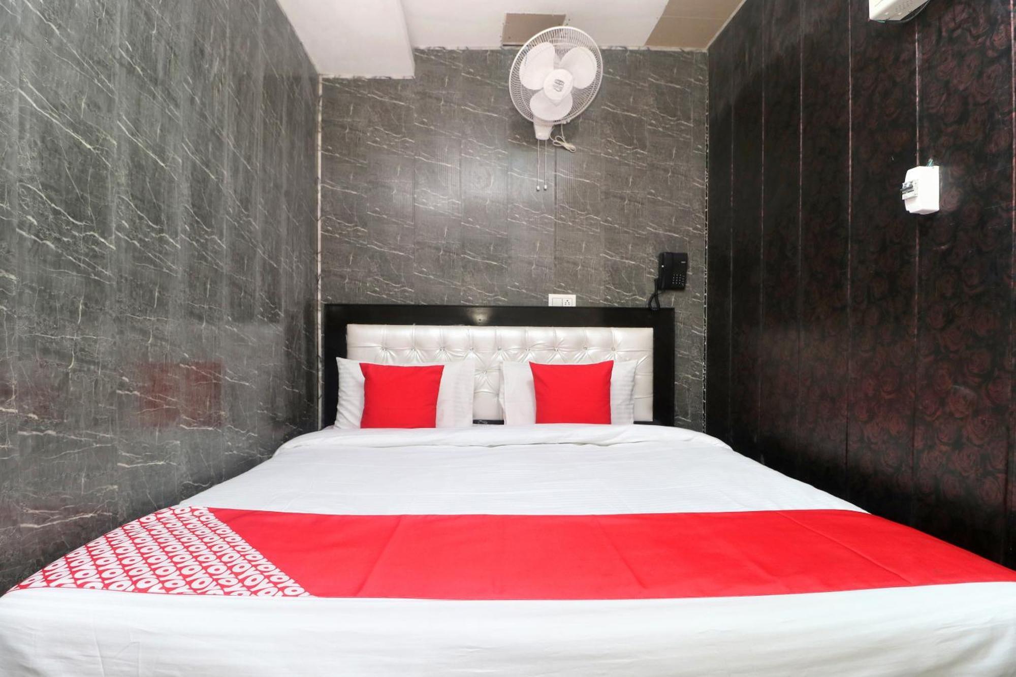 Oyo Hotel Aryan Plaza Чандигарх Экстерьер фото